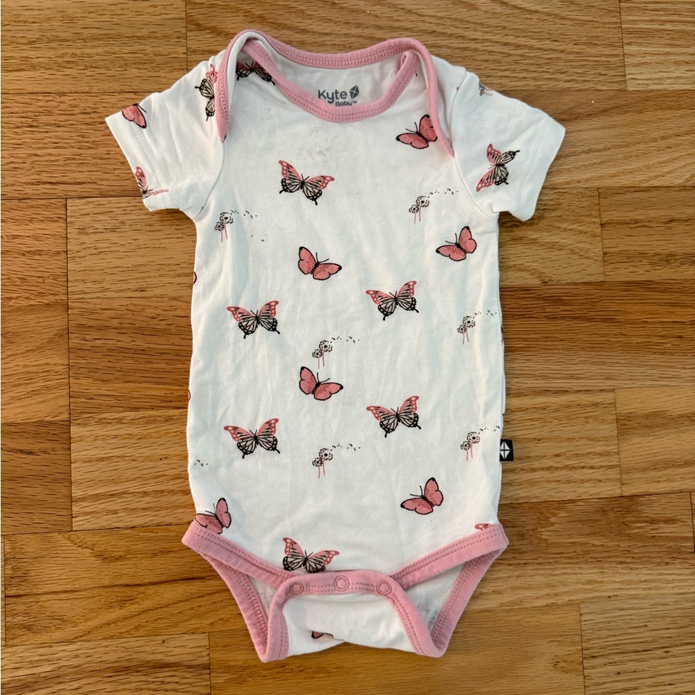 Kyte BABY White One-Piece with Pink Butterfly Print